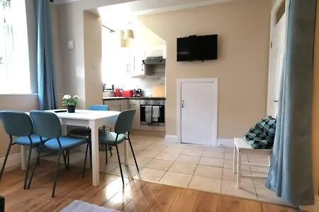 Central Apartment Private Patio Reliable Fast Wifi Dublin